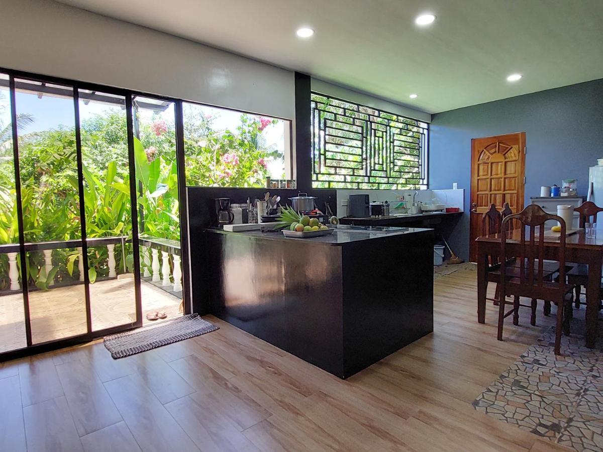 Matteo'S Hus Villa Rental Zamboanguita  外观 照片